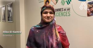 A photo of Hiba El-Samra, Scientist 1, answering a question.